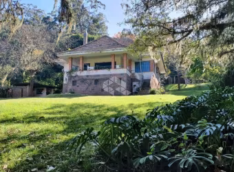 Casa com 2 quartos à venda na Rua Jacarandás, 172, Ponta Grossa, Porto Alegre por R$ 1.800.000