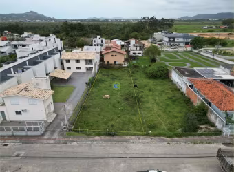 Terreno à Venda no Bairro Pinguirito, Garopaba!