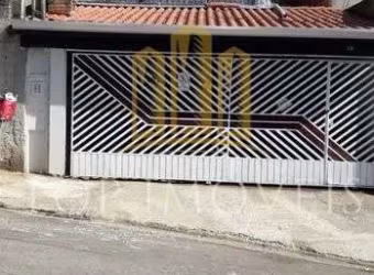 Espaçoso sobrado de três dormitorios na zona leste
