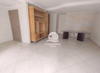 AMPLO APARTAMENTO COM 4 DORMITÓRIOS, SENDO 2 SUÍTES E O 4º DORMITÓRIO OPCIONAL, 2 VAGAS, VARANDA ESTENDIDA, NA REGIÃO NOBRE DA PITANGUEIRAS NO GUARUJÁ