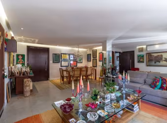 Agradável apartamento tipo para venda com 3 quartos, sendo 1 suíte, 142m²