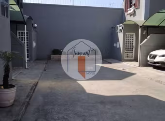 SOBRADO EM CONDOMÍNIO
