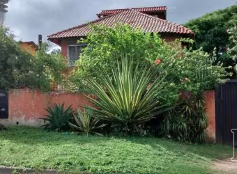 Amplo terreno com, 1.500m²&lt;BR&gt;no mesmo terreno, contem tres casa de alvenaria, prontas para morar.&lt;BR&gt;ligue e marque sua visita com um dos nossos corretores.