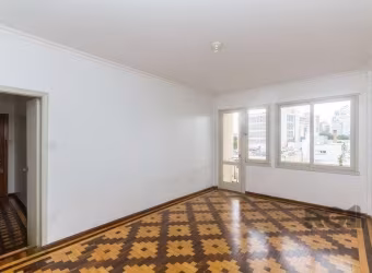 Apartamento à venda localizado na Rua Sarmento Leite, no bairro Bom Fim em Porto Alegre. Este imóvel conta com área construída de 126m², oferecendo 3 quartos, sendo 1 suíte e 2 banheiros. Prédio compo