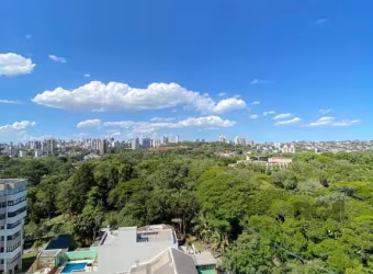 Apartamento novo para comprar com 53m² privativos, 1 Dormitório de ótimo tamanho com persianas em 2 folhas e excelente padrão de esquadrias nas janelas, living com piso porcelanato Portobello (90cm x 