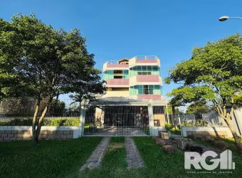 Casa à venda no bairro Lageado | Imóvel com 6 dormitórios sendo 3 suites, sala de estar, sala de TV superior, cozinha, 3 lavabos, mezanino, banheiro social, lavanderia, área externa superior, porão, c