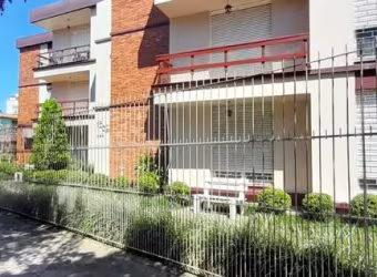 Ótimo apartamento de 79m² distribuídos em living para dois ambientes com sacada, 2 dormitórios sendo 1 com sacada, banheiro social, cozinha, área de serviço separada, dependência e banheiro auxiliar. 