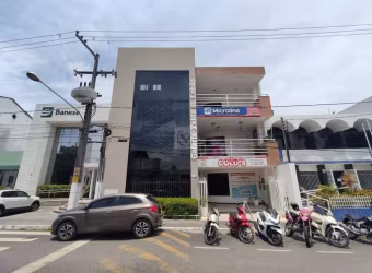 Prédio comercial com 03 pavimentos no centro de Estância-SE