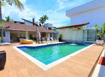 Casa com 3 dormitórios à venda, 230 m² por R$ 1.800.000,00 - Praia do Pernambuco - Guarujá/SP