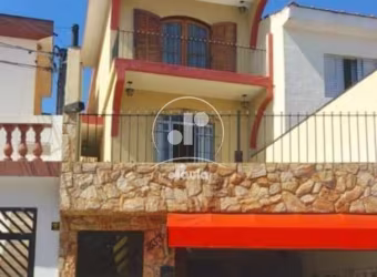 Sobrado a venda na Vila Príncipe de Gales, 272m², 3 dormitórios, sendo 1 suite, 2 vagas de garagem cobertas