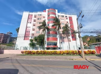 Apartamento com 2 quartos para alugar na Rodovia Virgílio Várzea, 2236, Saco Grande, Florianópolis, 75 m2 por R$ 3.500
