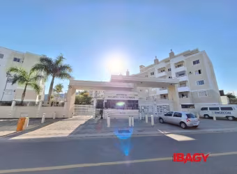 Apartamento com 2 quartos para alugar na Rua Vereador Jacob Knabben da Silva, 3050, Pagani, Palhoça, 60 m2 por R$ 1.600