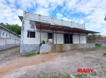 Barracão / Galpão / Depósito com 3 salas para alugar na Rua Kiliano Hames, 420, Potecas, São José, 425 m2 por R$ 5.300