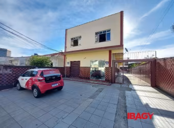 Ponto comercial com 4 salas para alugar na Rua Santo Antônio, 1510, Barreiros, São José, 110 m2 por R$ 2.800