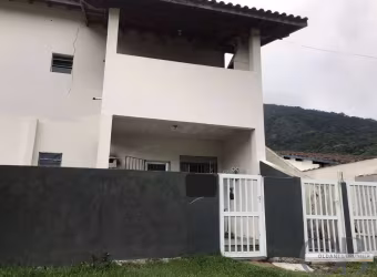 SOBRADO COM 5 CASAS NA LAGOINHA.