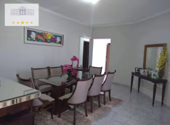 Casa residencial ou adaptável para comercio com 3 dormitórios à venda, 212 m² por R$ 480.000 - Planalto - Araçatuba/SP
