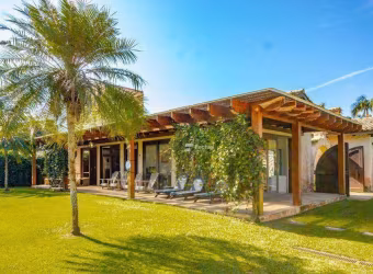 Casa com 5 dormitórios à venda, 428 m² por R$ 2.350.000,00 - Praia de Pernambuco - Guarujá/SP