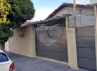 Casa térrea no bairro Vila Boa Vista I .