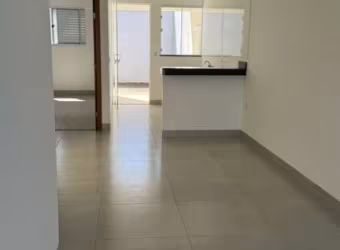Casa para Venda em Uberlândia, Morumbi, 2 dormitórios, 1 suíte, 2 banheiros, 2 vagas