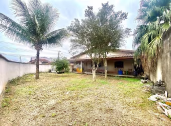 Casa com 3 dormitórios à venda, 136 m² por R$ 600.000,00 - Pontal de Santa Marina - Caraguatatuba/SP