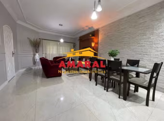 Casa com 3 quartos à venda na Rua Lobato, Cidade Edson, Suzano, 205 m2 por R$ 740.000