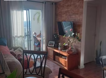 - Apartamento no Condomínio Residencial Florença