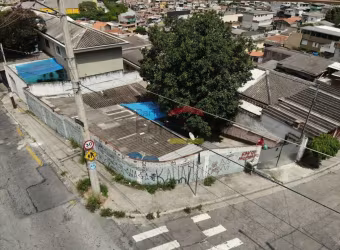 Terreno de esquina no Jardim Peri  250 metros
