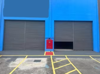 Loja ampla em condominio comercial / LOJA 03