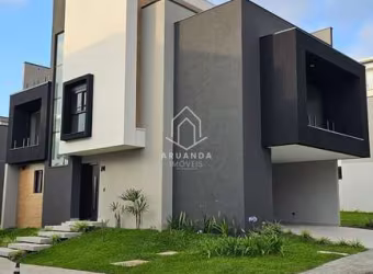Casa Triplex em Condominio Fechado - 3 Quartos - 2 Suítes