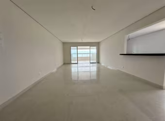 Apto COBERTURA DUPLEX, frente mar, 3 Dorm c/ 3 Suítes, 3 Vagas.199 m² de área útil. BAIRRO: CAIÇARA.