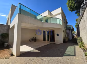 Casa com 3 quartos à venda no Trevo, Belo Horizonte  por R$ 1.200.000