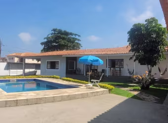 Casa para Venda em Itanhaém, Jardim Santa Teresinha, 4 dormitórios, 4 suítes, 2 banheiros, 4 vagas