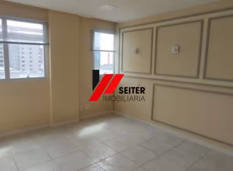 Sala comercial com 2 ambientes na agronômica 46 m2