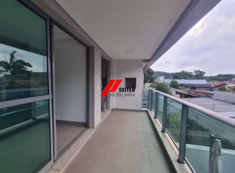 Apartamentoe 3 dormitórios com suíte no Bairro Monte Verde em Florianópolis