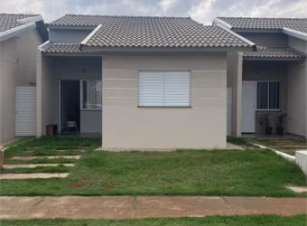 Condomínio com 2 quartos à venda em Parque São João - SP