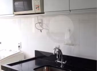 Apartamento com 2 quartos à venda em Parque Residencial Castelo - SP