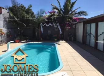 CASA COM PISCINA EM IMBÉ
