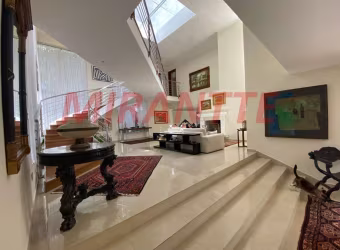 Sobrado de 750m² com 4 quartos em Serra da Cantareira