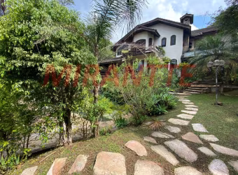 Sobrado de 600m² com 4 quartos em Serra Da Cantareira
