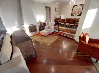 Apartamento de 286m² com 4 quartos em Água Fria