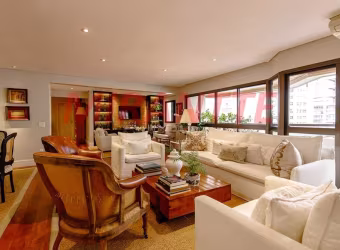 Apartamento de 195m² com 4 quartos em Itaim Bibi