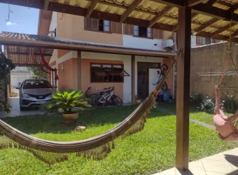 Casa de 3 dormitórios à venda no Campeche