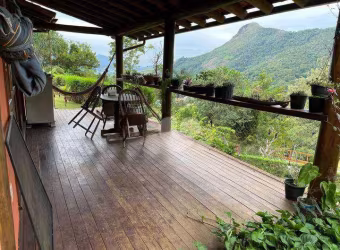 Casa com 3 quartos à venda, 198 m² por R$ 2.000.000