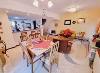 Casa Residencial de 3 dorms no bairro Campeche