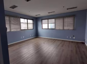 Venda Sala Comercial 30m² em Campo Belo - SP por R$320.000