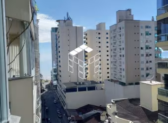 Apartamento com 3 quartos à venda na Rua 220, 222, Meia Praia, Itapema por R$ 1.300.000
