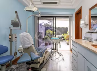 Sala comercial à venda na Rua General Souza Doca, 71, Petrópolis, Porto Alegre por R$ 230.000