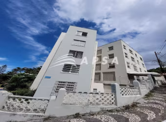 25627 ED. SÃO LUIZ. APARTAMENTO NO TERREO COM ENTRADA INDEPENDENTE DE 3/4, SENDO 1 QUARTO REVERSIVEL