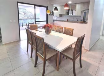 Apartamento com 3 dormitórios sendo 1 suíte, sacada gourmet, 2 vagas, lazer completo no condomínio, PITANGUEIRAS-GUARUJÁ/SP.