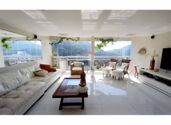 Apartamento a Venda na Praia de Pitangueiras - Guarujá